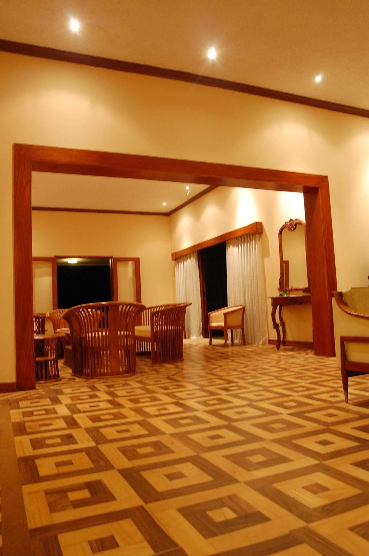Serene Villa Ratnapura Exterior foto