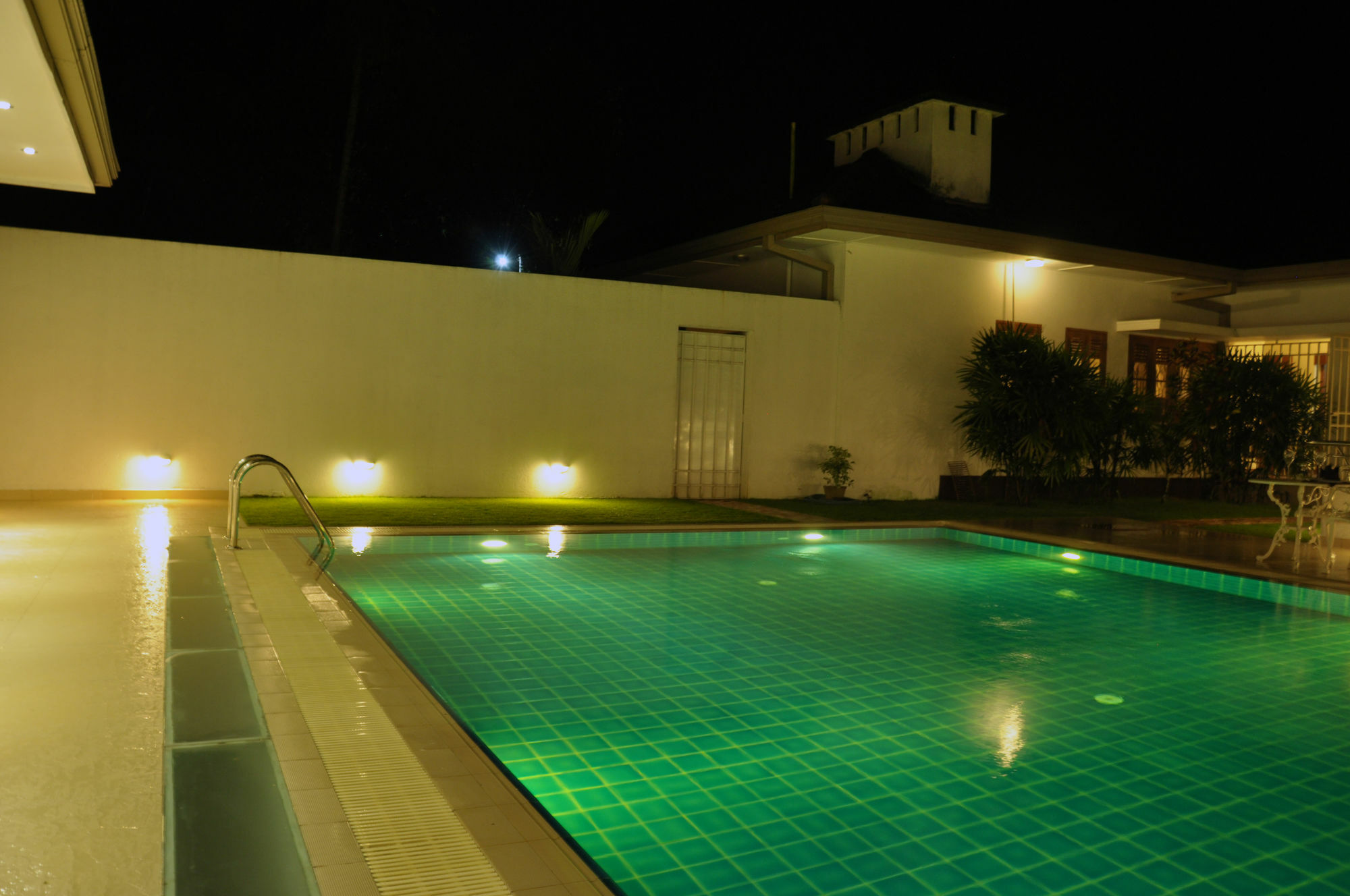 Serene Villa Ratnapura Exterior foto
