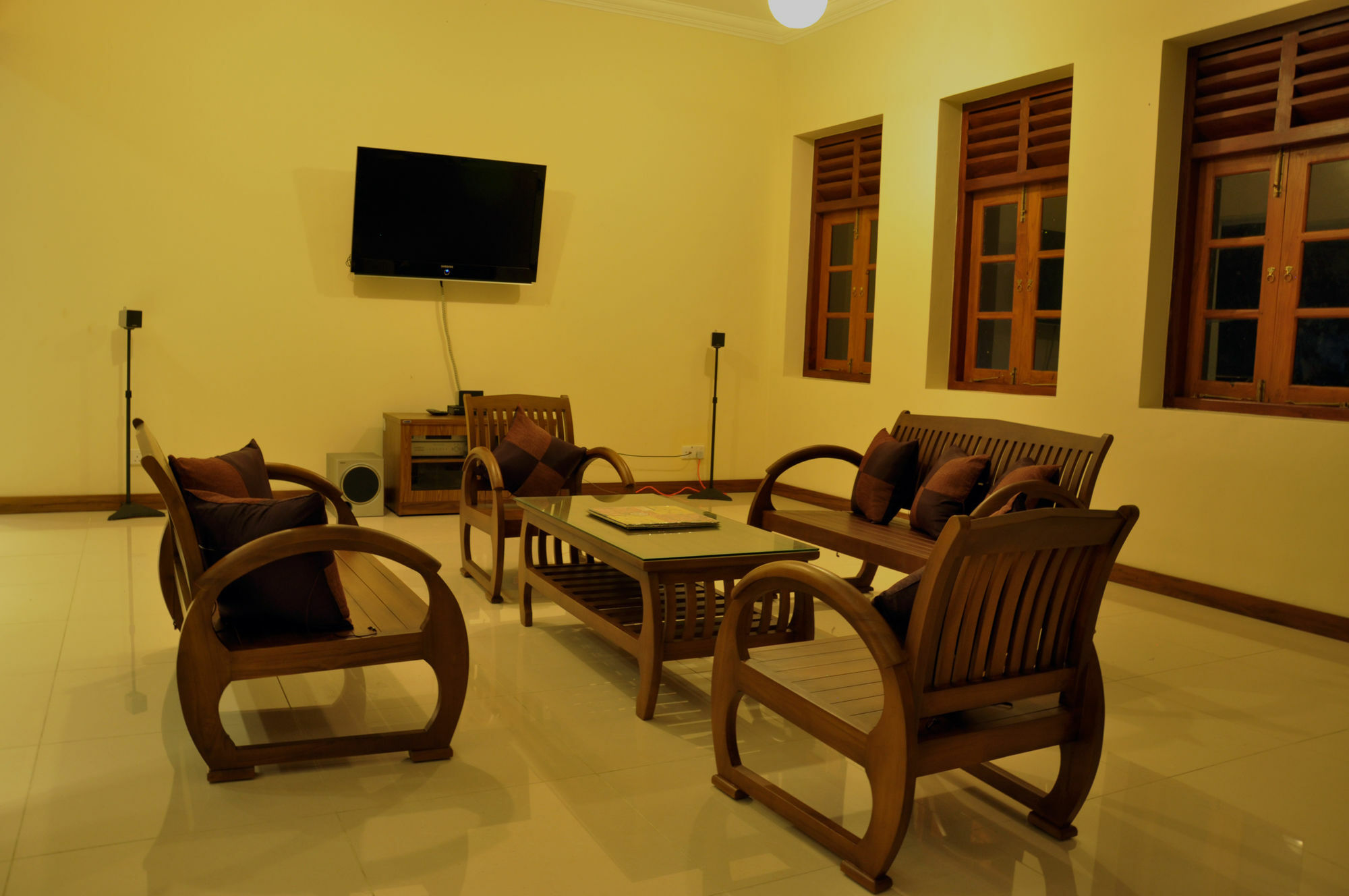 Serene Villa Ratnapura Exterior foto